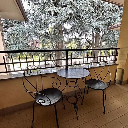 Appartamento Casa Di Lillo Merate Esterno foto
