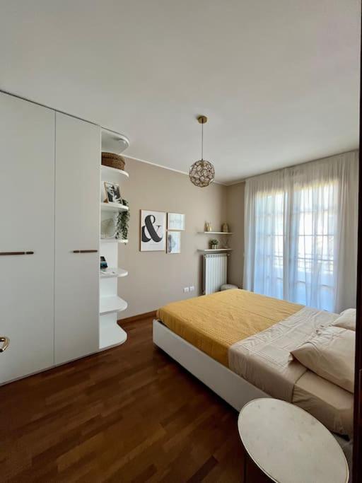 Appartamento Casa Di Lillo Merate Esterno foto